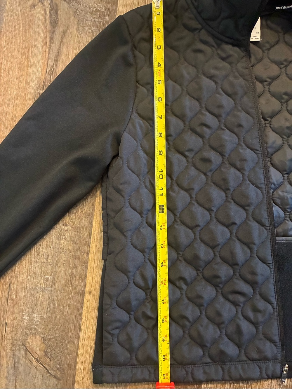 Nike Black Therma-Fit Quilted Running Jacket - Picture 6 of 7